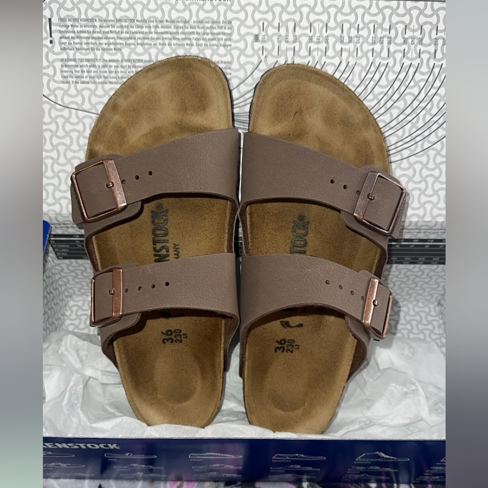 LIKE NEW Birkenstock Arizona sandals - size 36 - Picture 4 of 6